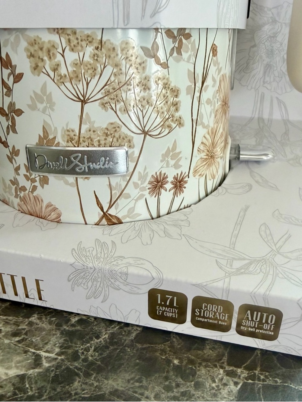 Kettle - Picture 4 of 11